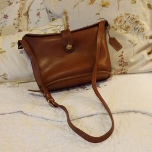 🍋🍋🍋🍋 Lovely Coach British Tan Vintage Nottingham Binocular Bag